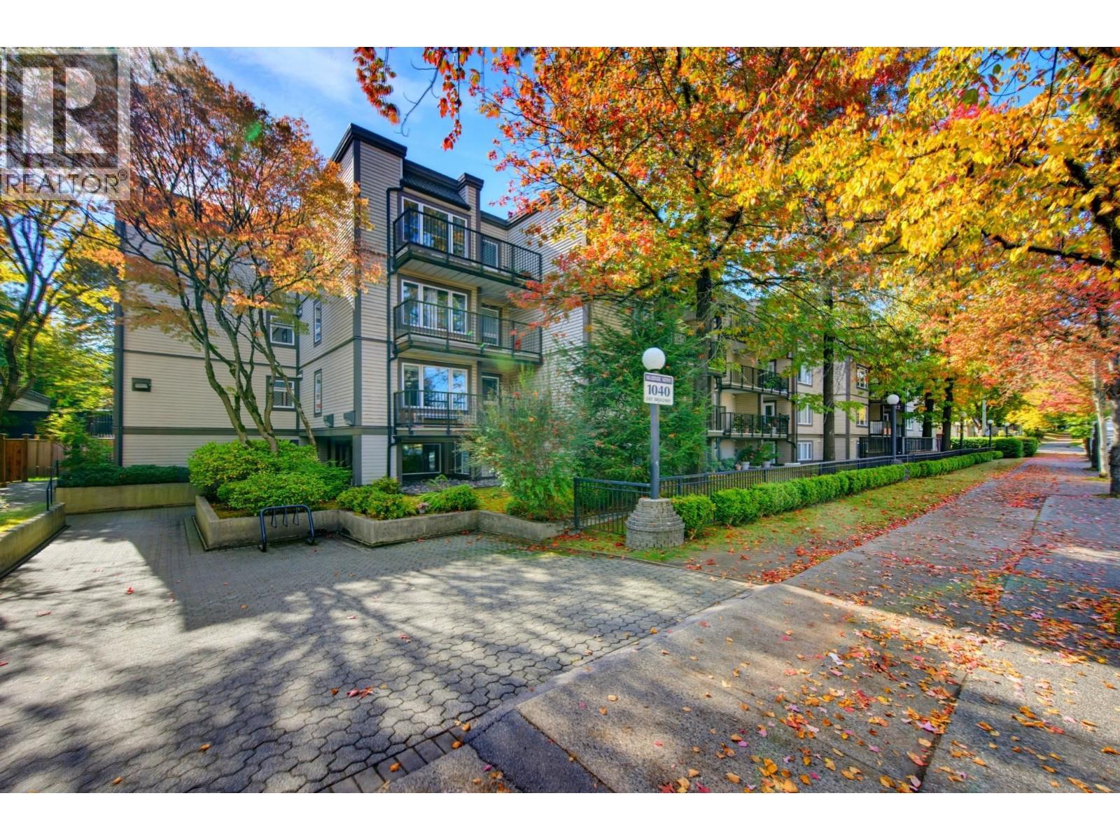 101 1040 E Broadway, Vancouver