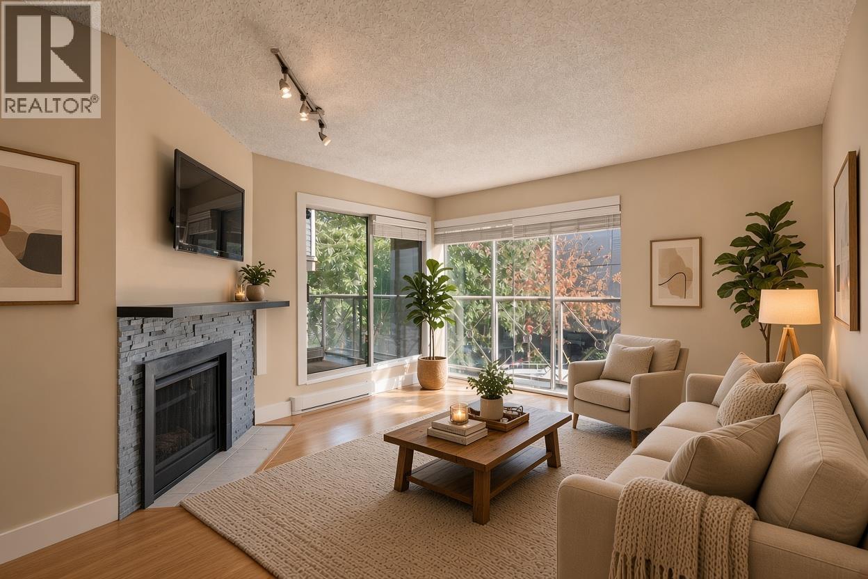 108 910 W 8TH Avenue, Vancouver
