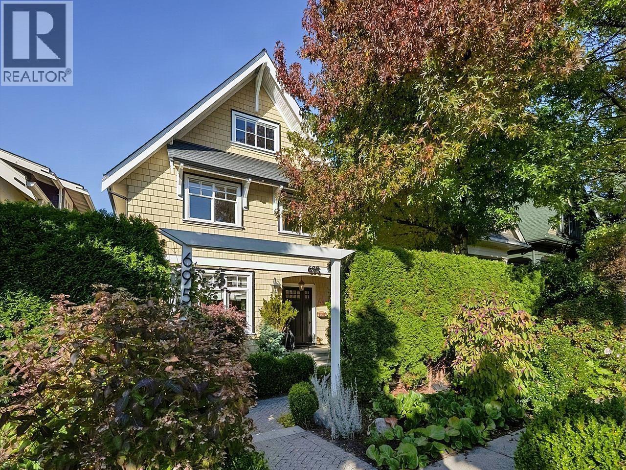 695 W 19TH Avenue, Vancouver