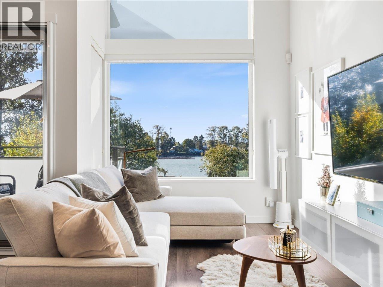 318 3138 Riverwalk Avenue, Vancouver