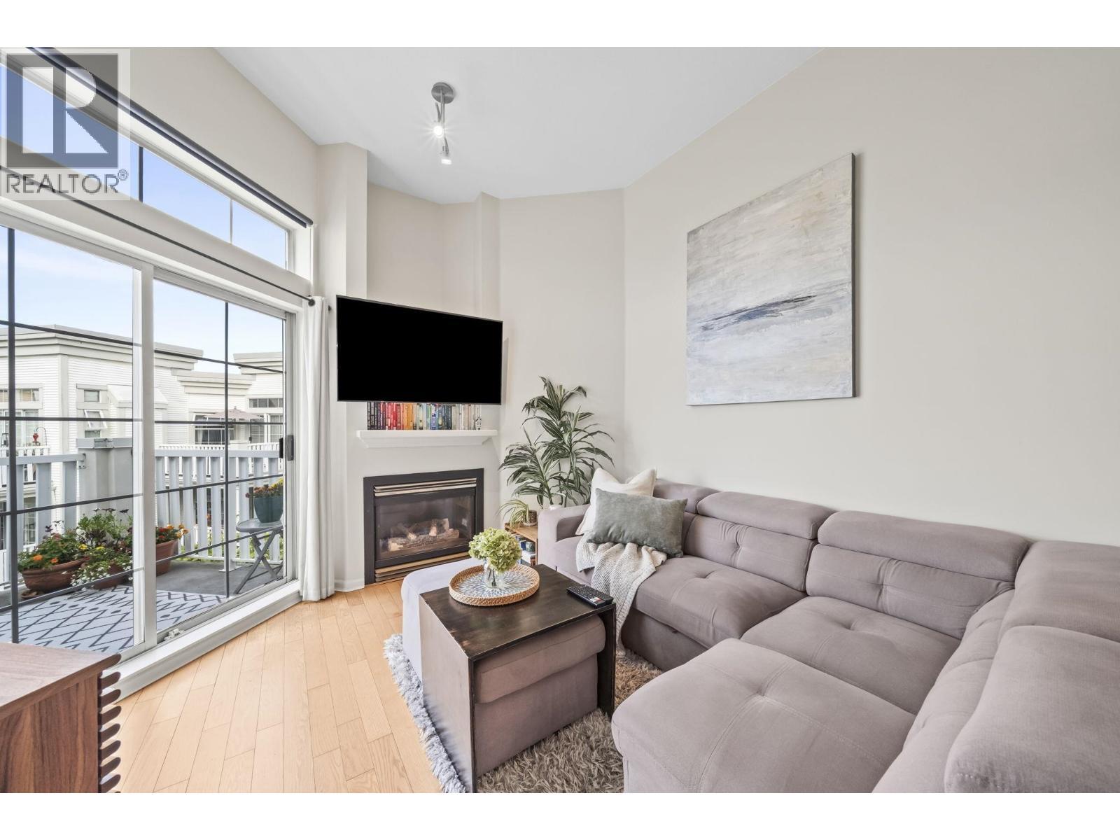 413 147 E 1ST Street, North Vancouver