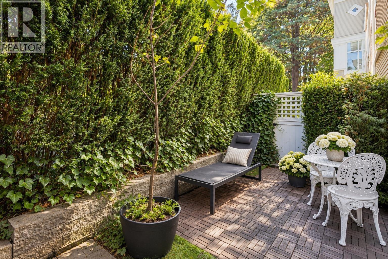 101 1675 W 10TH Avenue, Vancouver