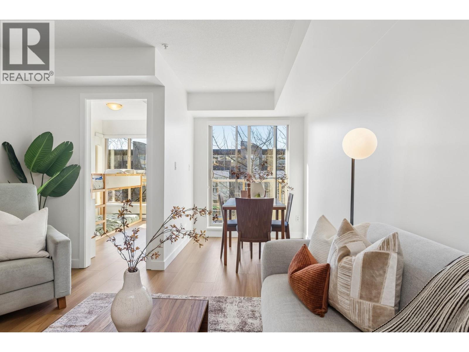 311 702 E King Edward Avenue, Vancouver