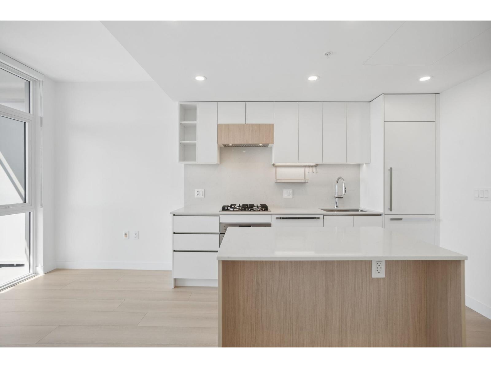 3908 13573 98A Avenue, Surrey