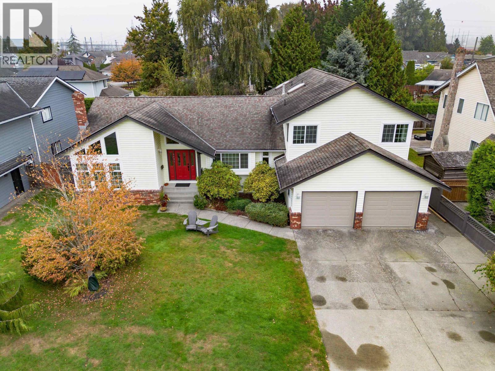 4695 London Crescent, Delta