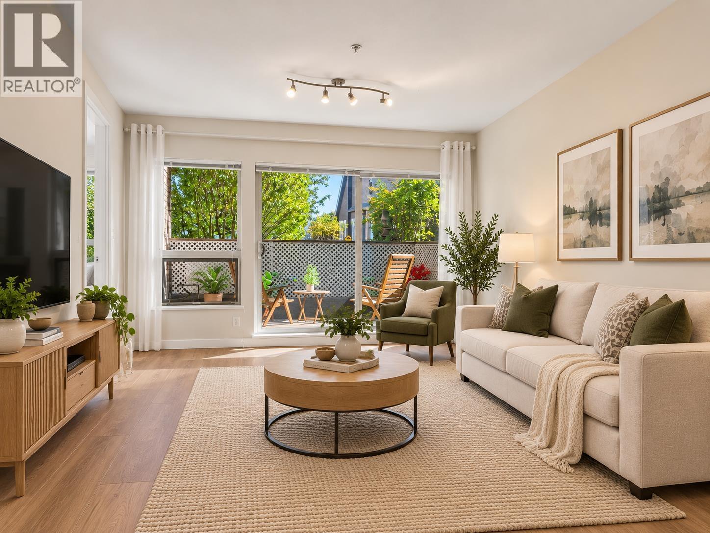 109 1033 St. Georges Avenue, North Vancouver