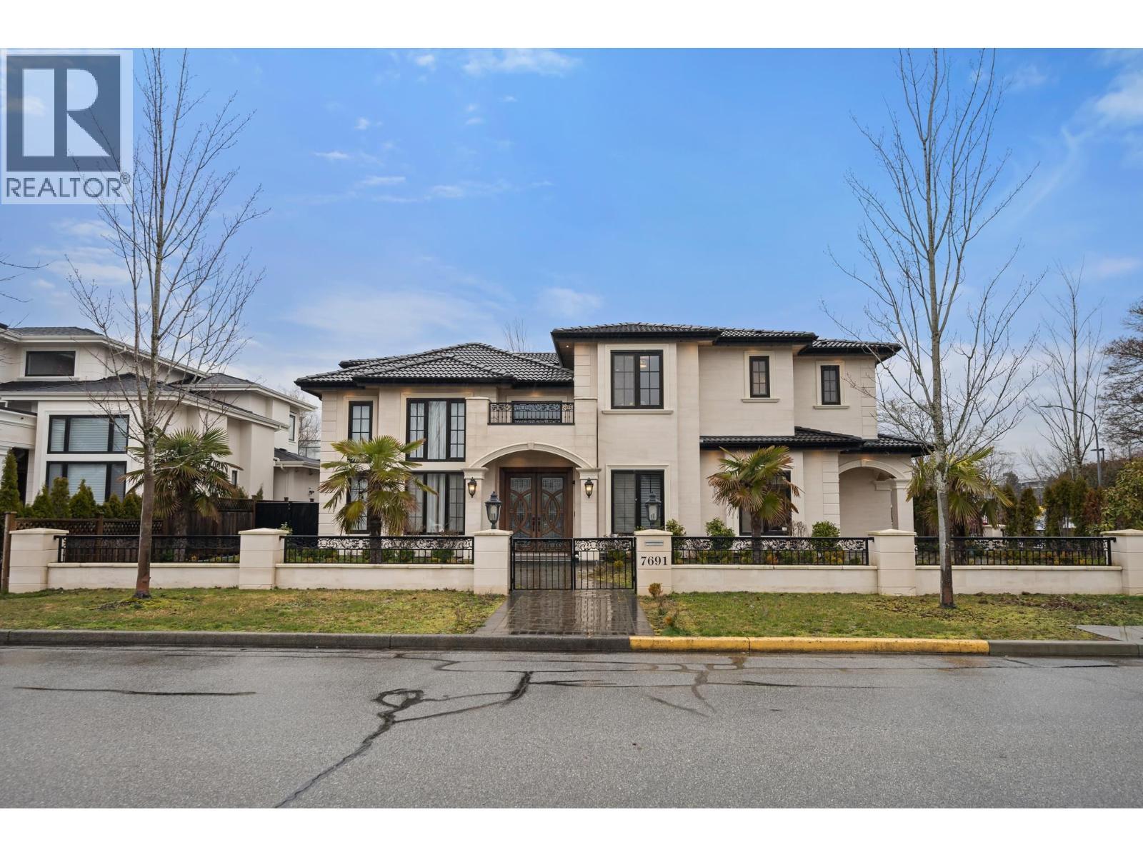 7691 Tweedsmuir Avenue, Richmond