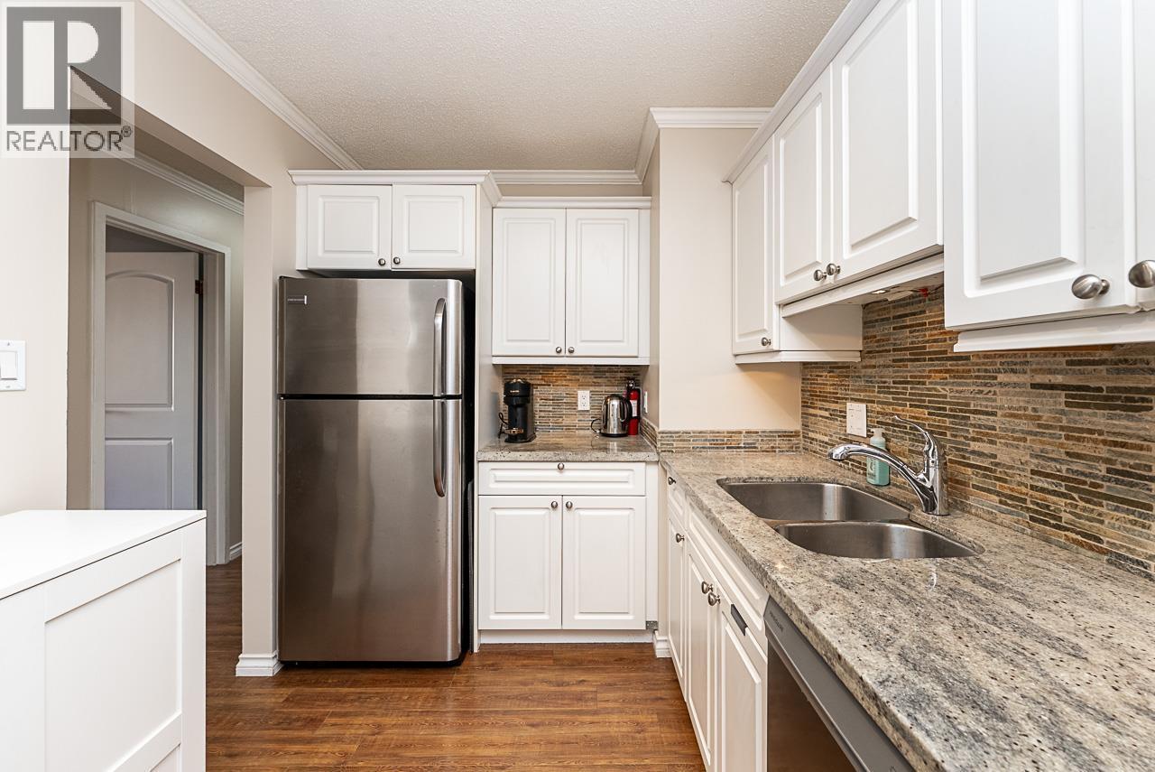 301 327 Ninth Street, New Westminster