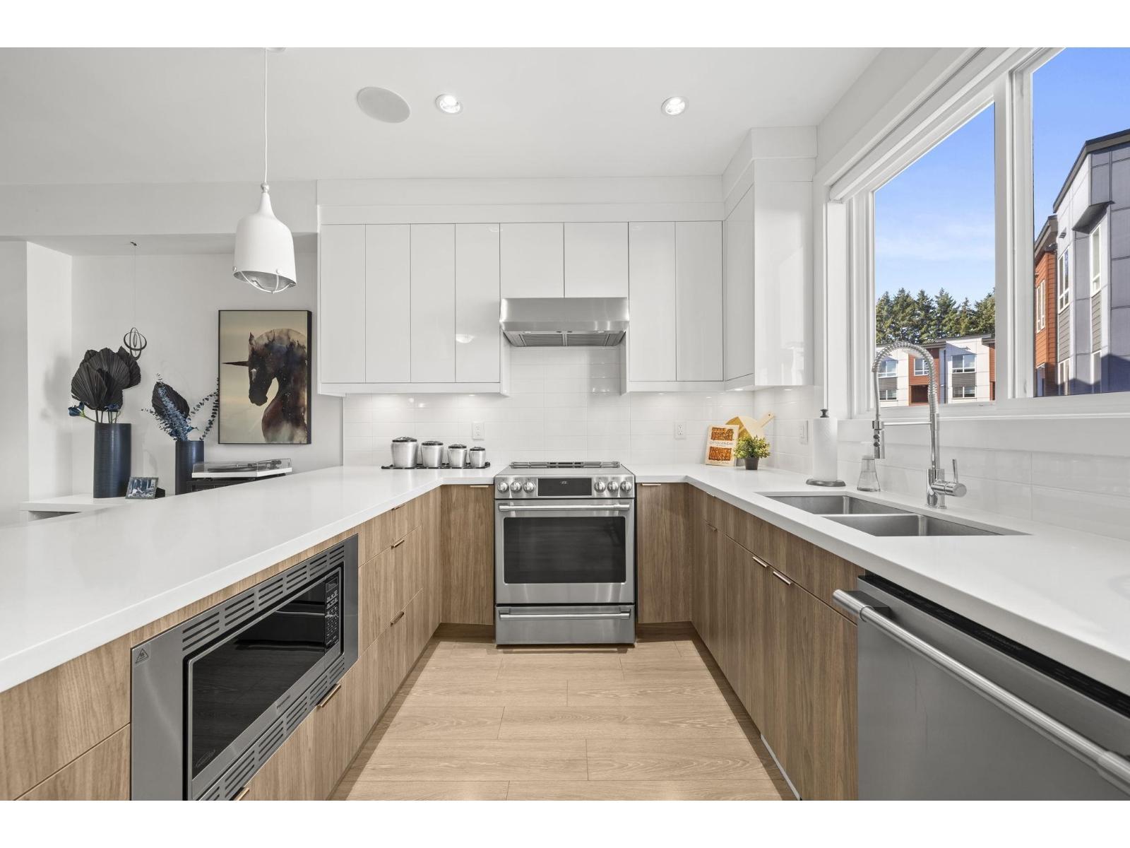 11 1670 160 Street, Surrey