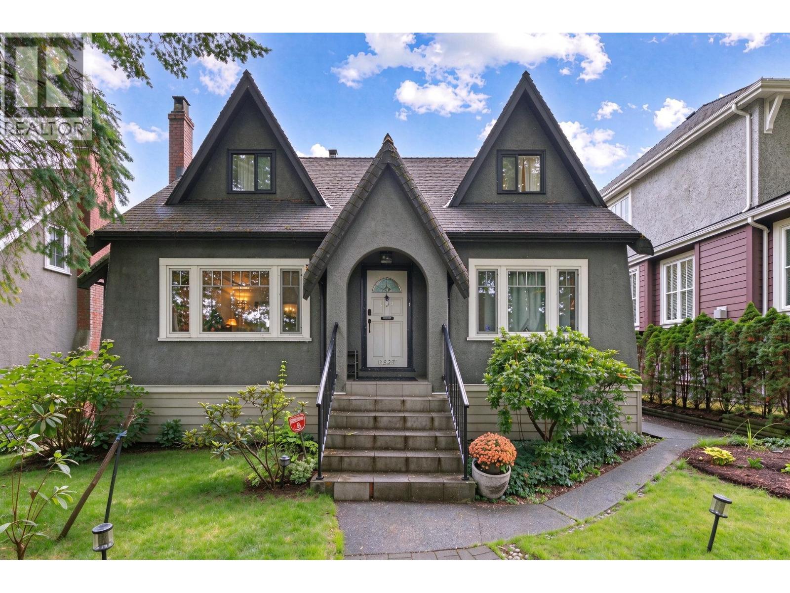 2923 W 32ND Avenue, Vancouver