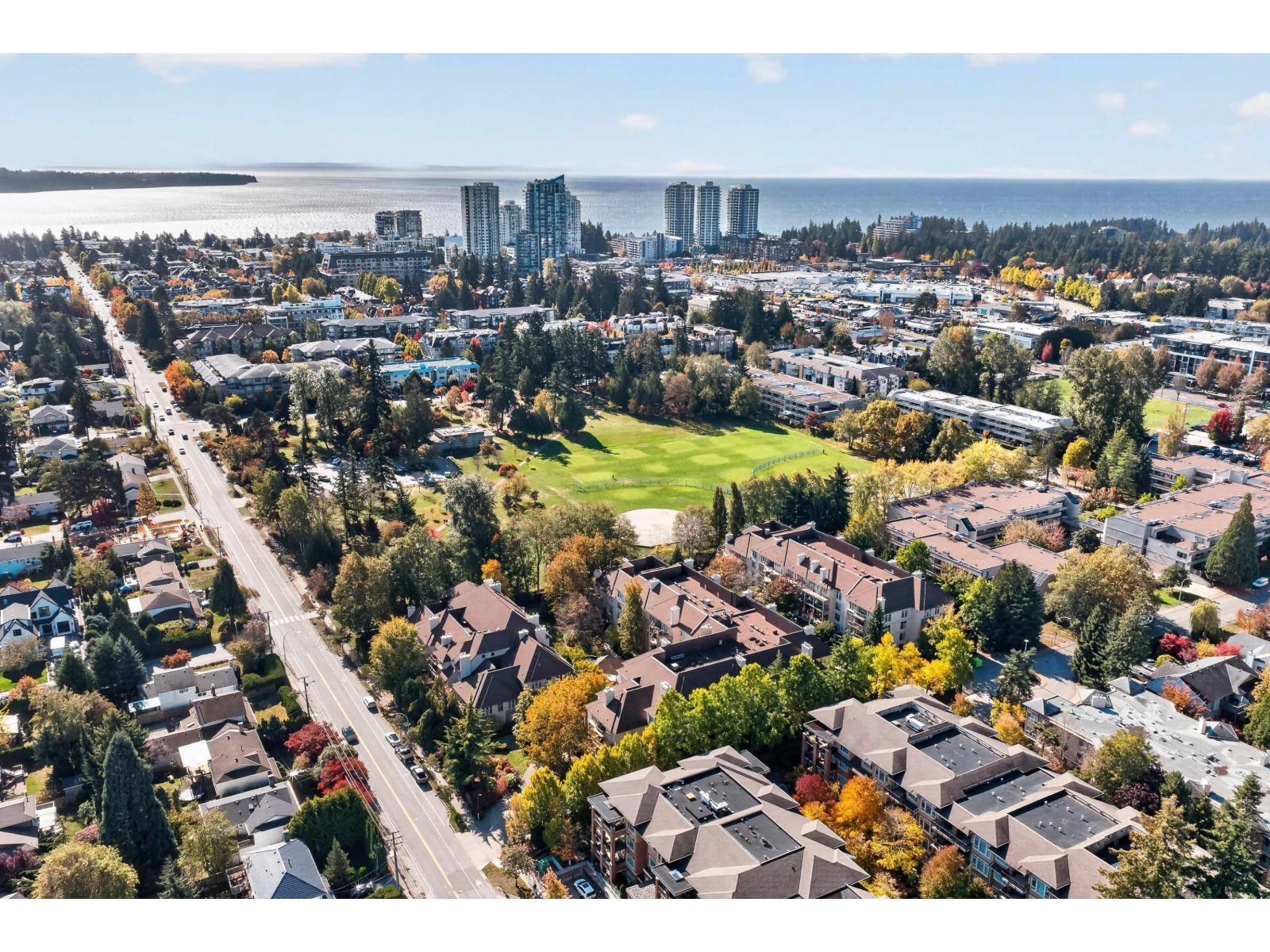 306 1929 154 Street, Surrey