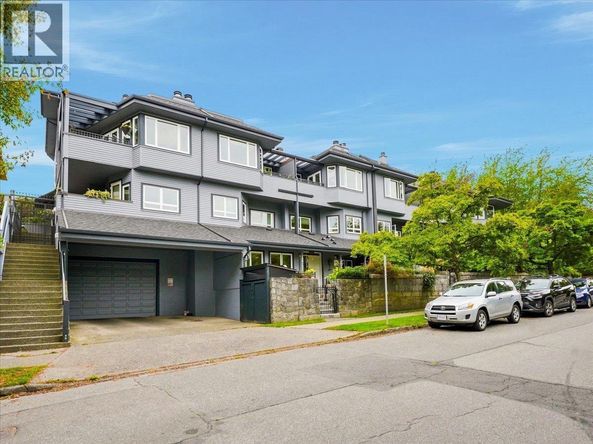 16 1620 Balsam Street, Vancouver