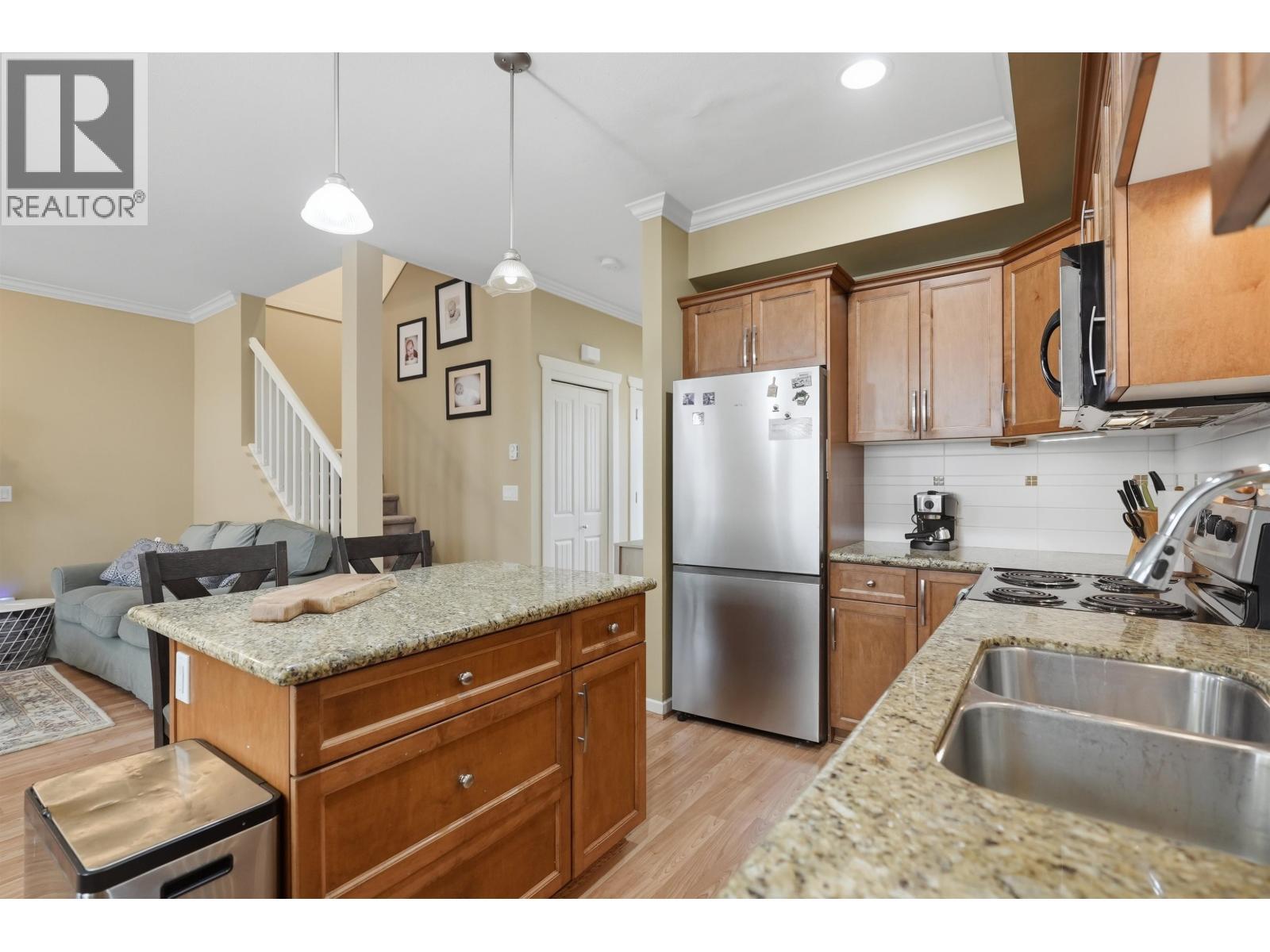 7 4910 Central Avenue, Delta