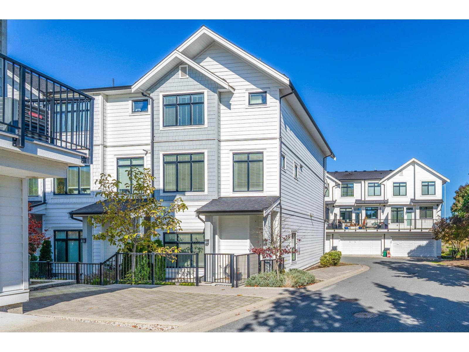29 17557 100 Avenue, Surrey