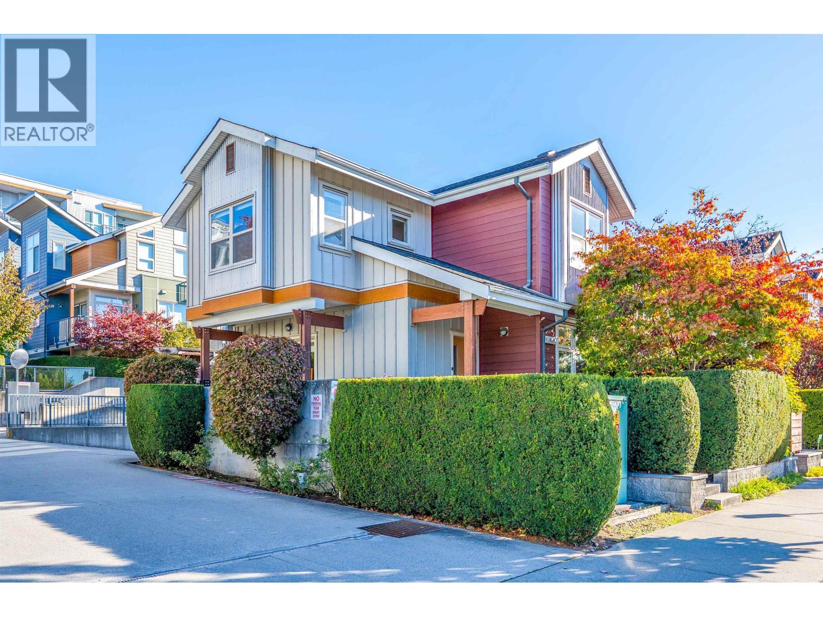 1 10119 River Drive, Richmond