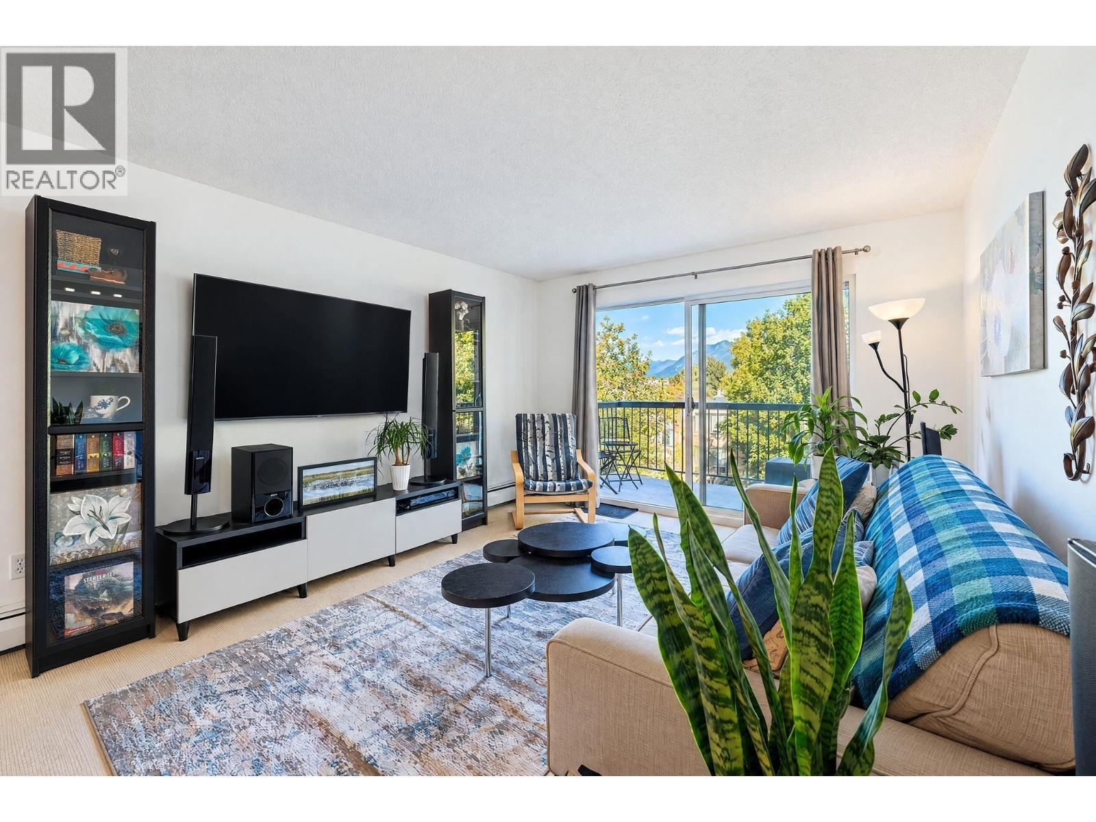 312 2320 Trinity Street, Vancouver