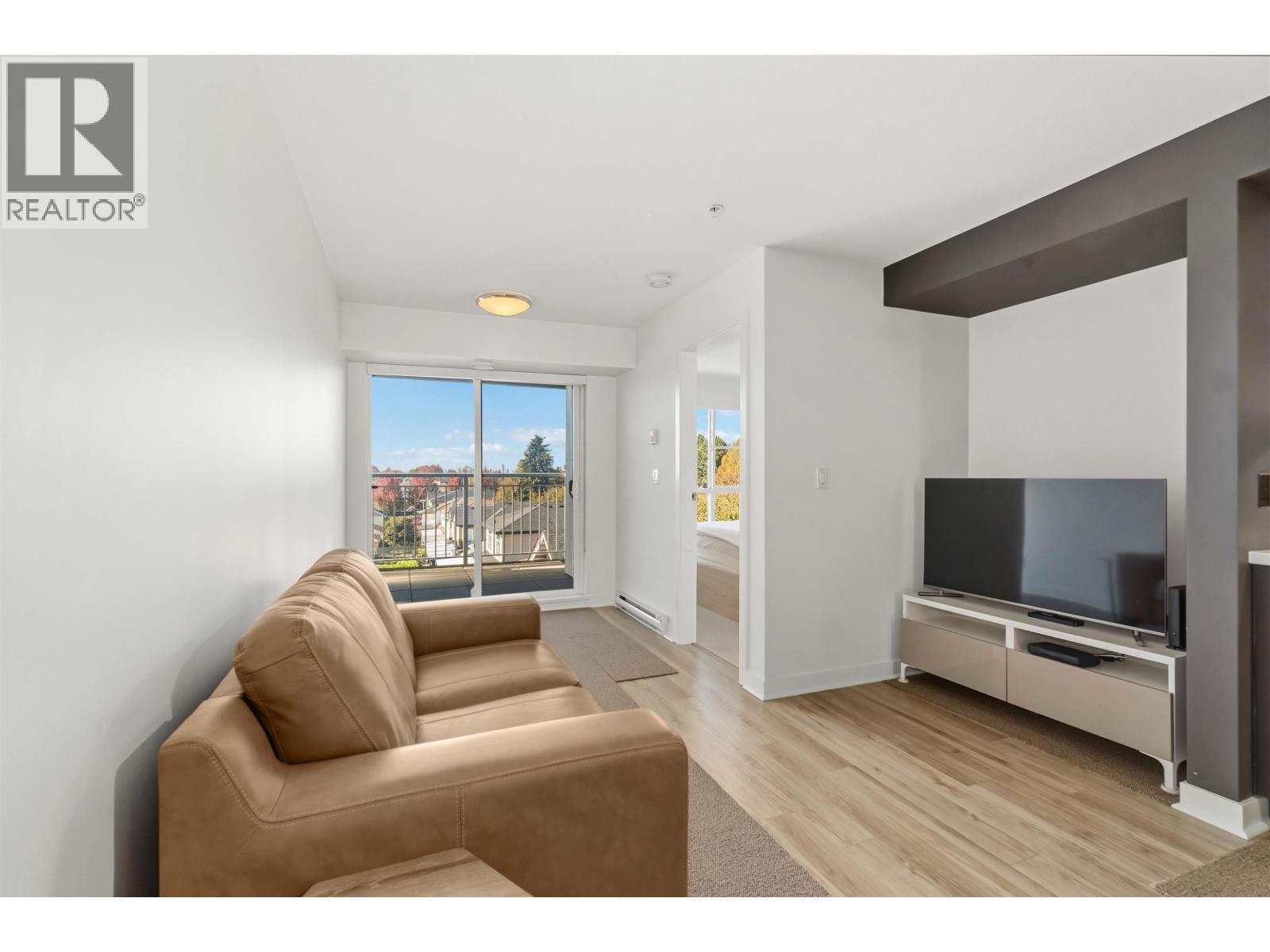 305 2888 E 2ND Avenue, Vancouver