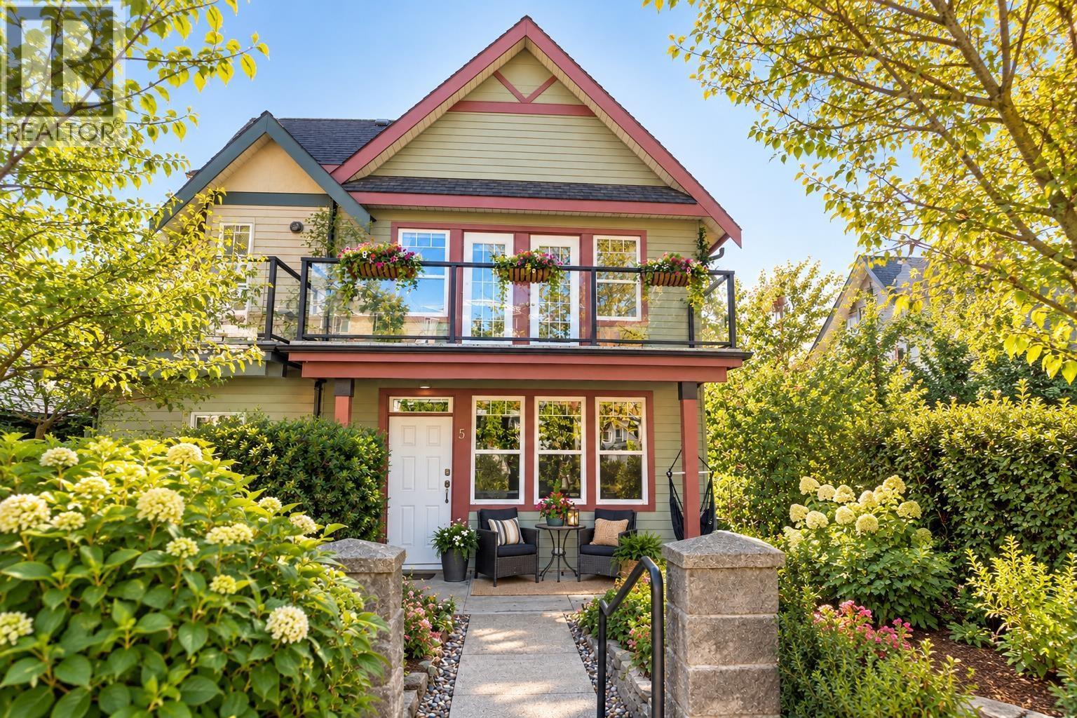 5 3838 Albert Street, Burnaby