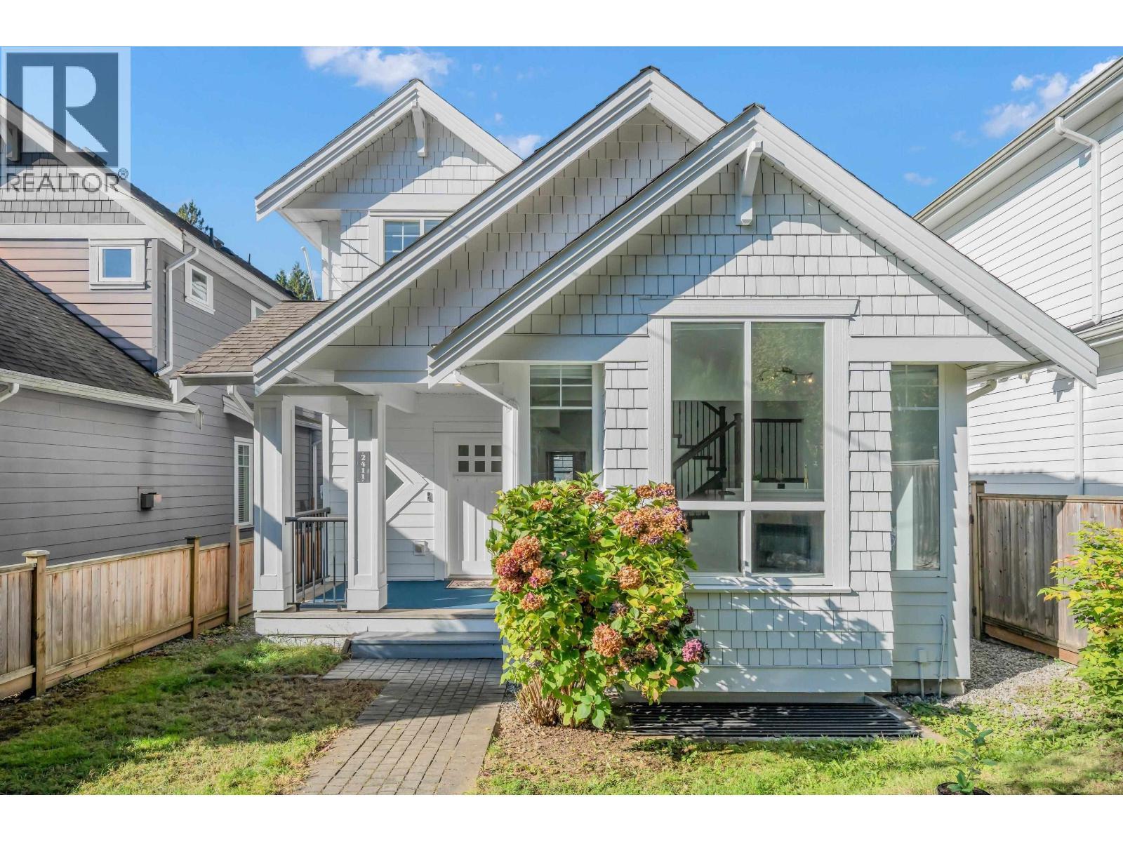 2411 George Street, North Vancouver
