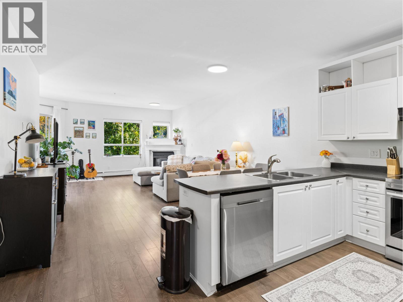 206 2109 Rowland Street, Port Coquitlam