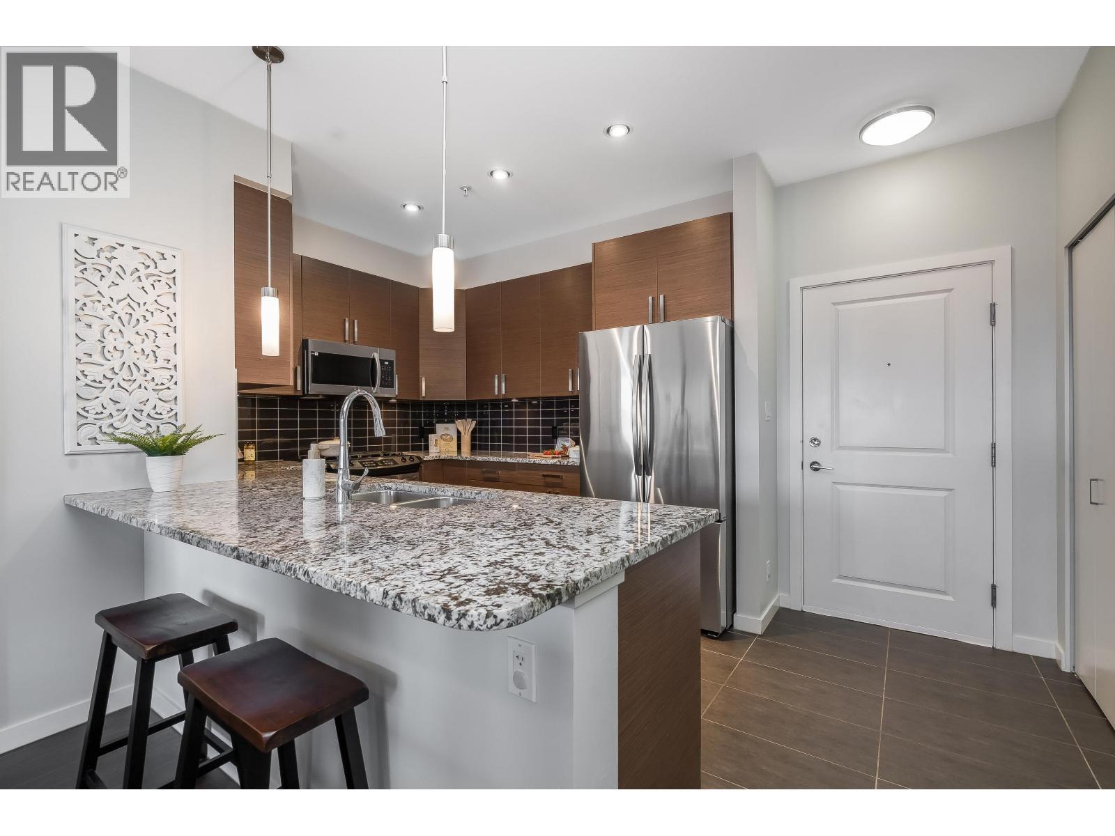 308 288 Hampton Street, New Westminster