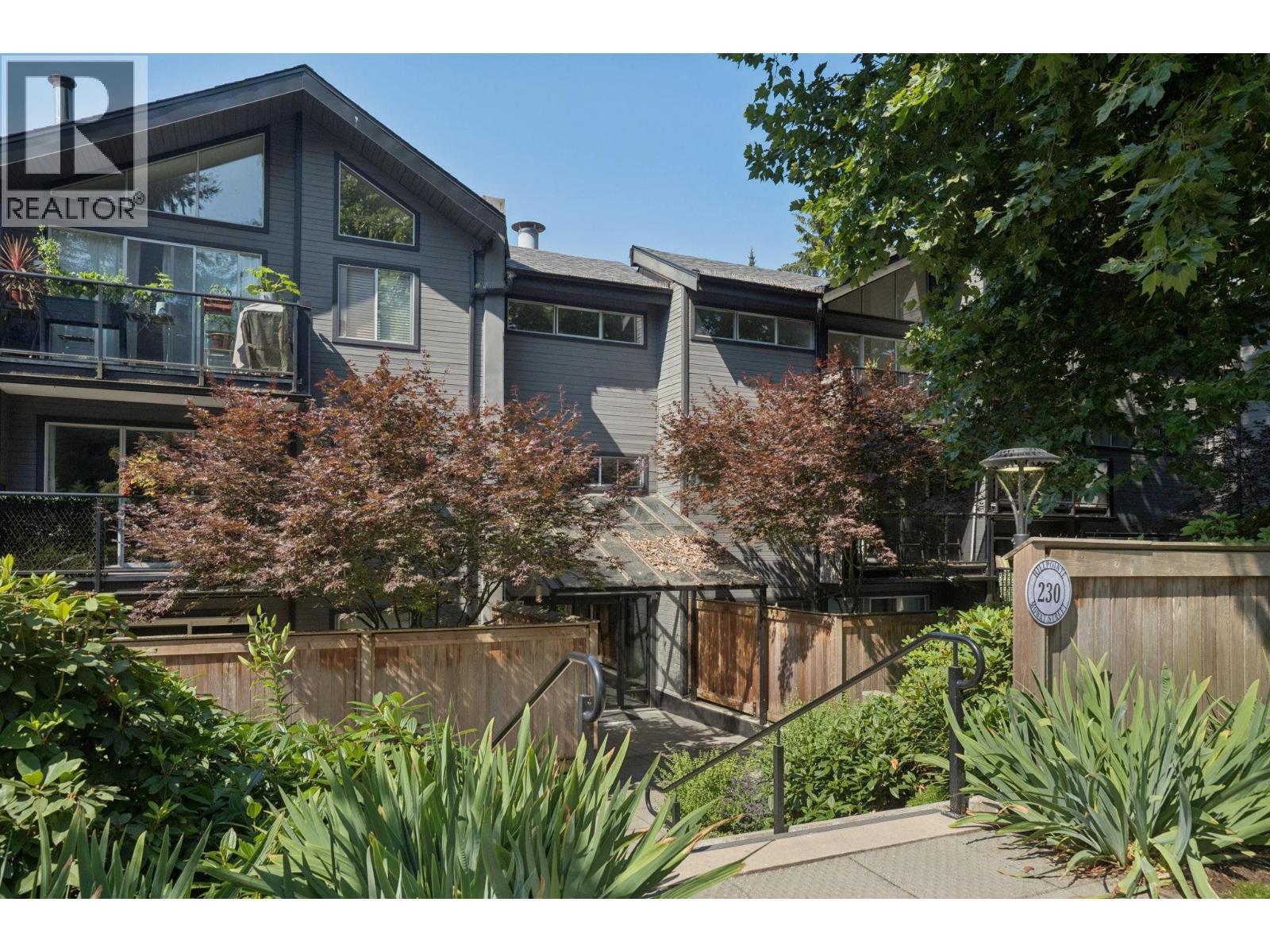 303 230 Mowat Street, New Westminster
