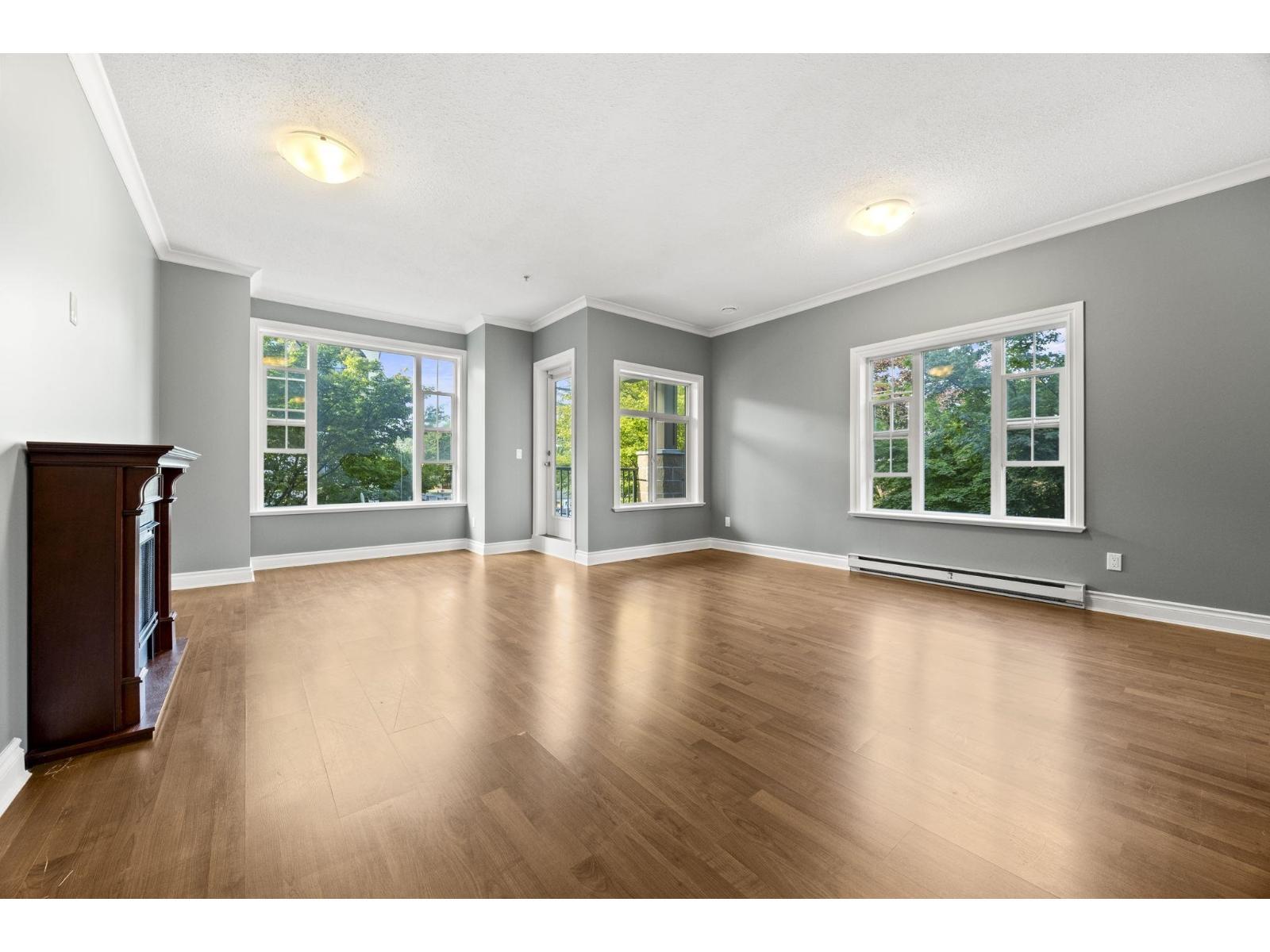 201 20286 53A Avenue, Langley