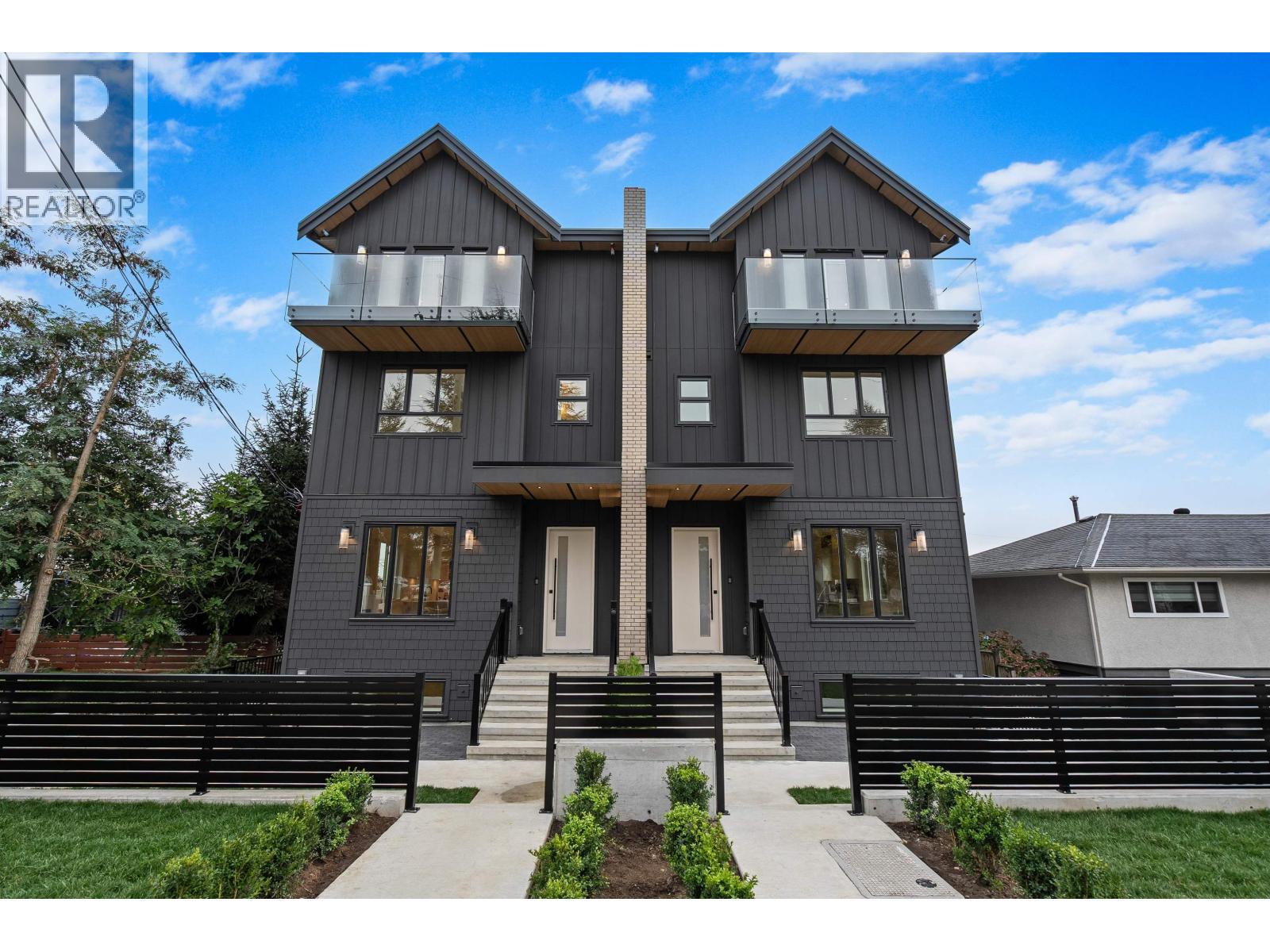 1 1060 Stratford Avenue, Burnaby