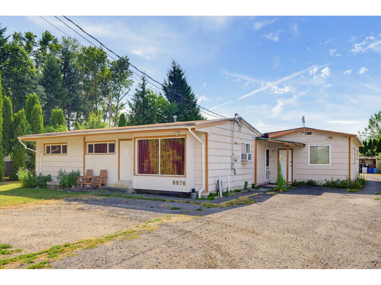 6976 Glover Road, Langley