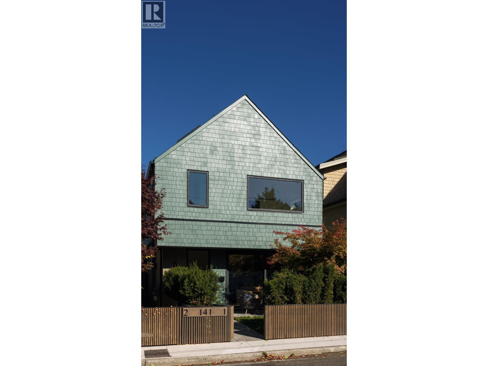 1 141 E 22ND Avenue, Vancouver