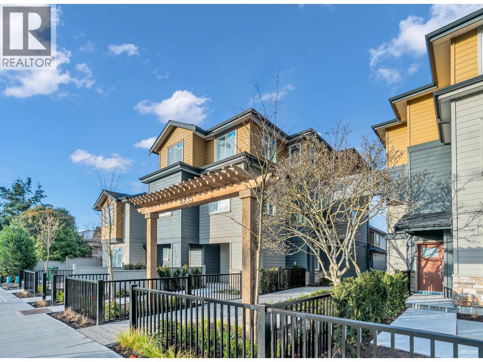 102 8233 Williams Road, Richmond