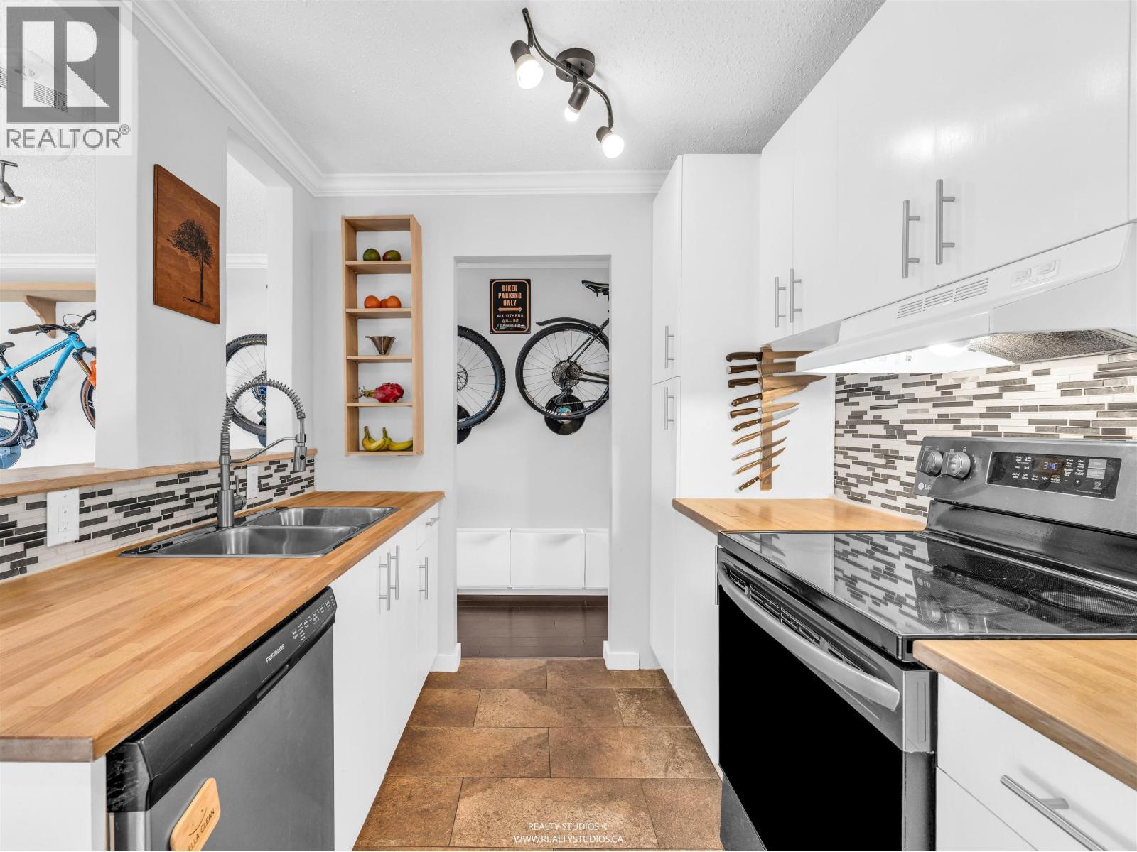 306 2222 Cambridge Street, Vancouver
