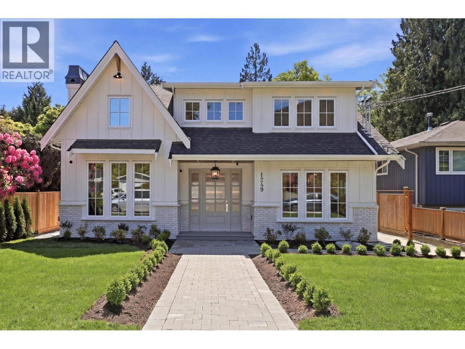 1249 Frederick Road, North Vancouver