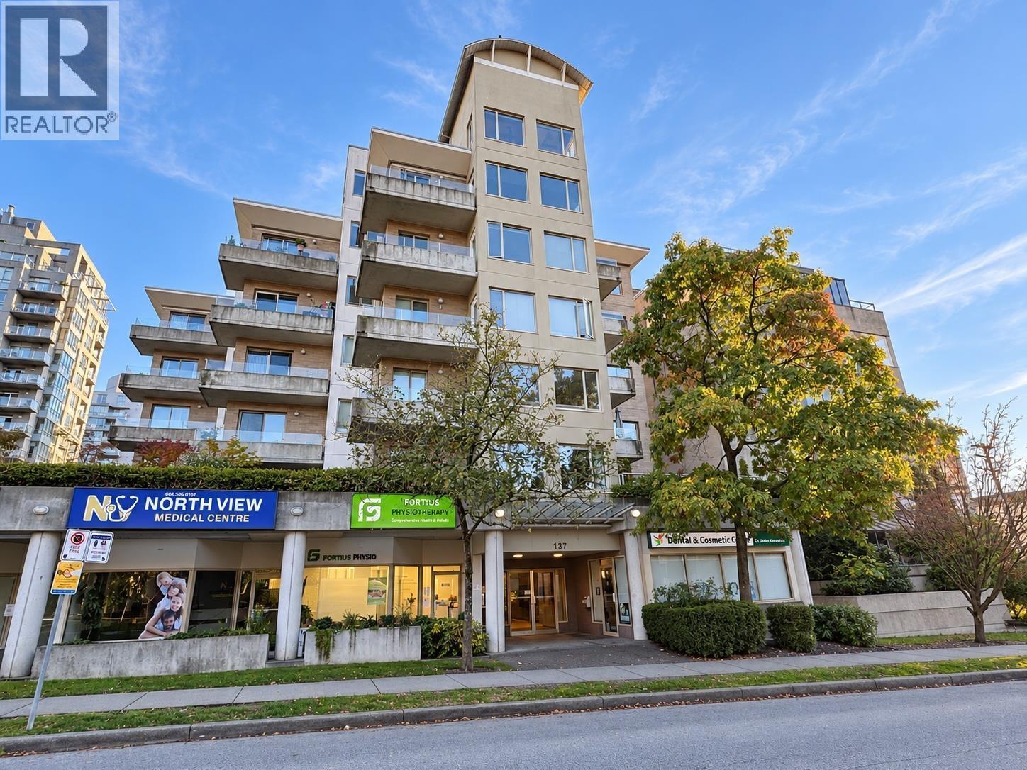 504 137 West 17TH Street, North Vancouver