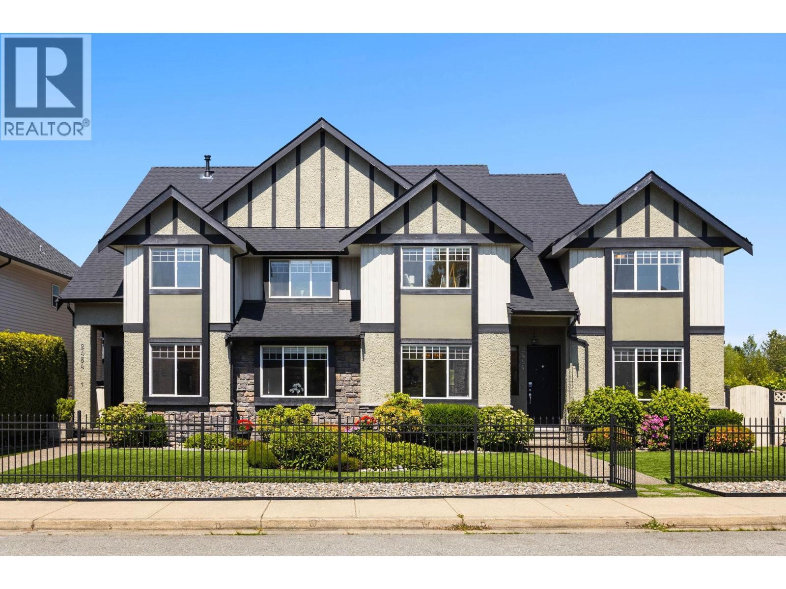 A/B 2484 Nile Gate, Port Coquitlam