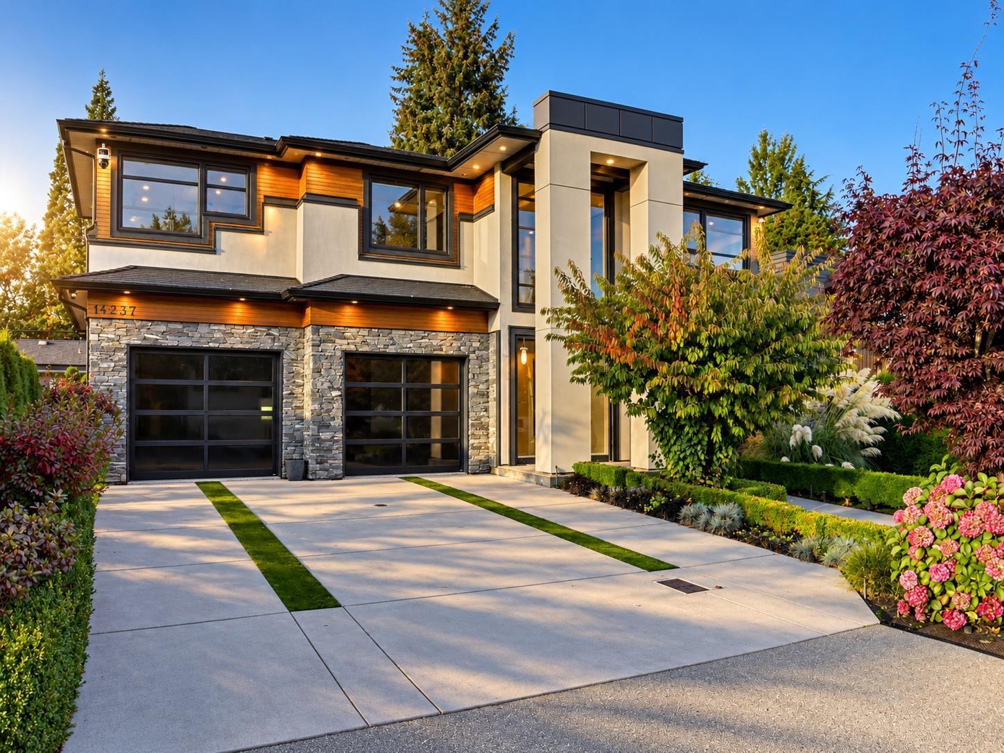 14237 Vine Avenue, White Rock