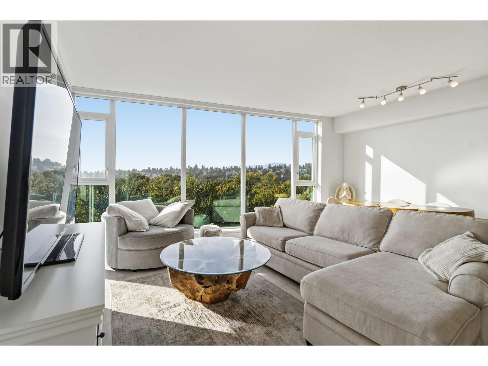 1306 1401 Hunter Street, North Vancouver