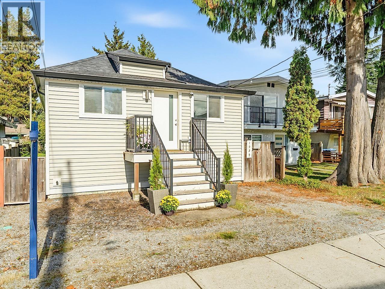 1959 Manning Avenue, Port Coquitlam