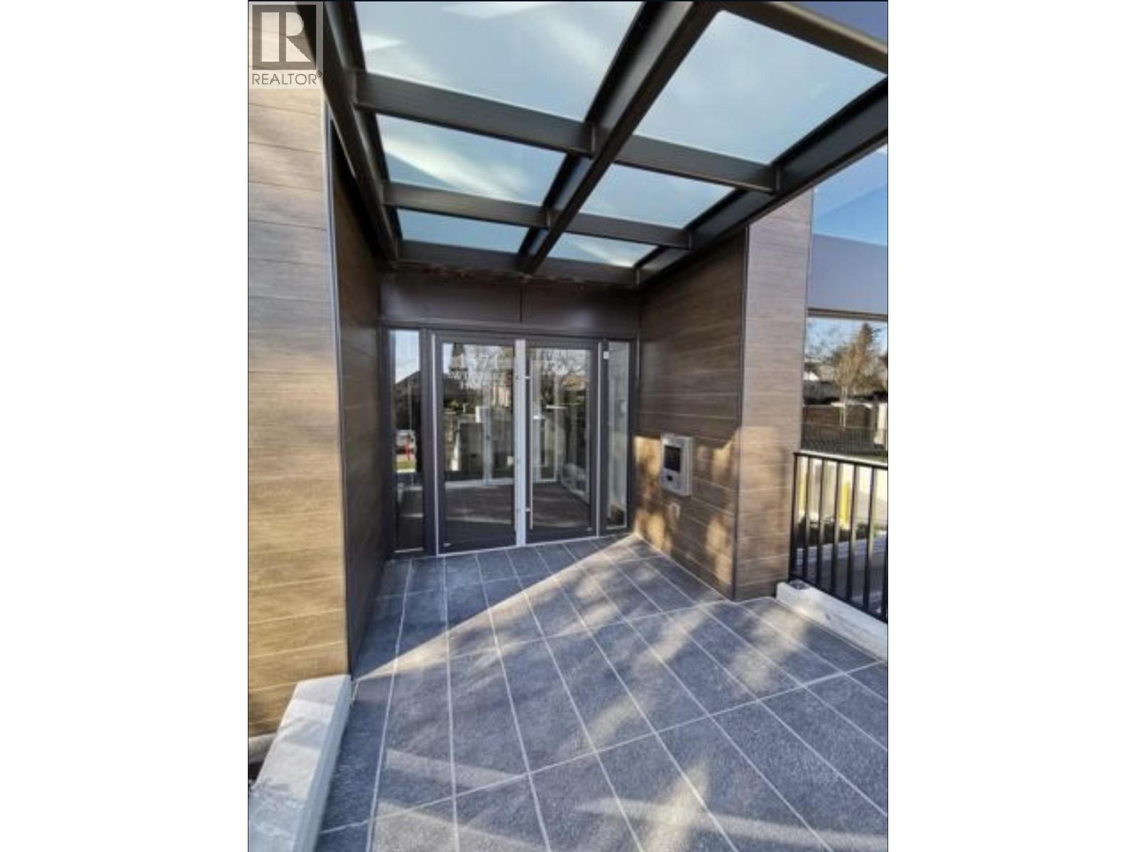 504 1571 W 57TH Avenue, Vancouver
