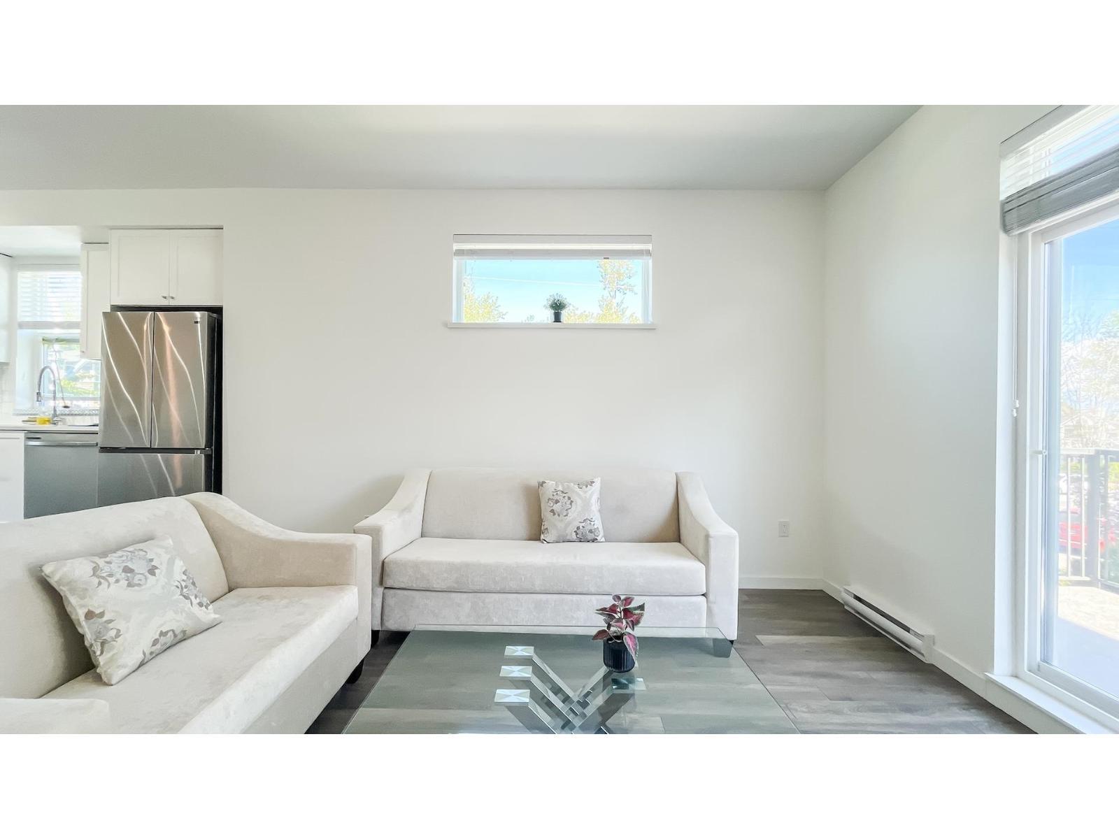 1 15487 99A Avenue, Surrey