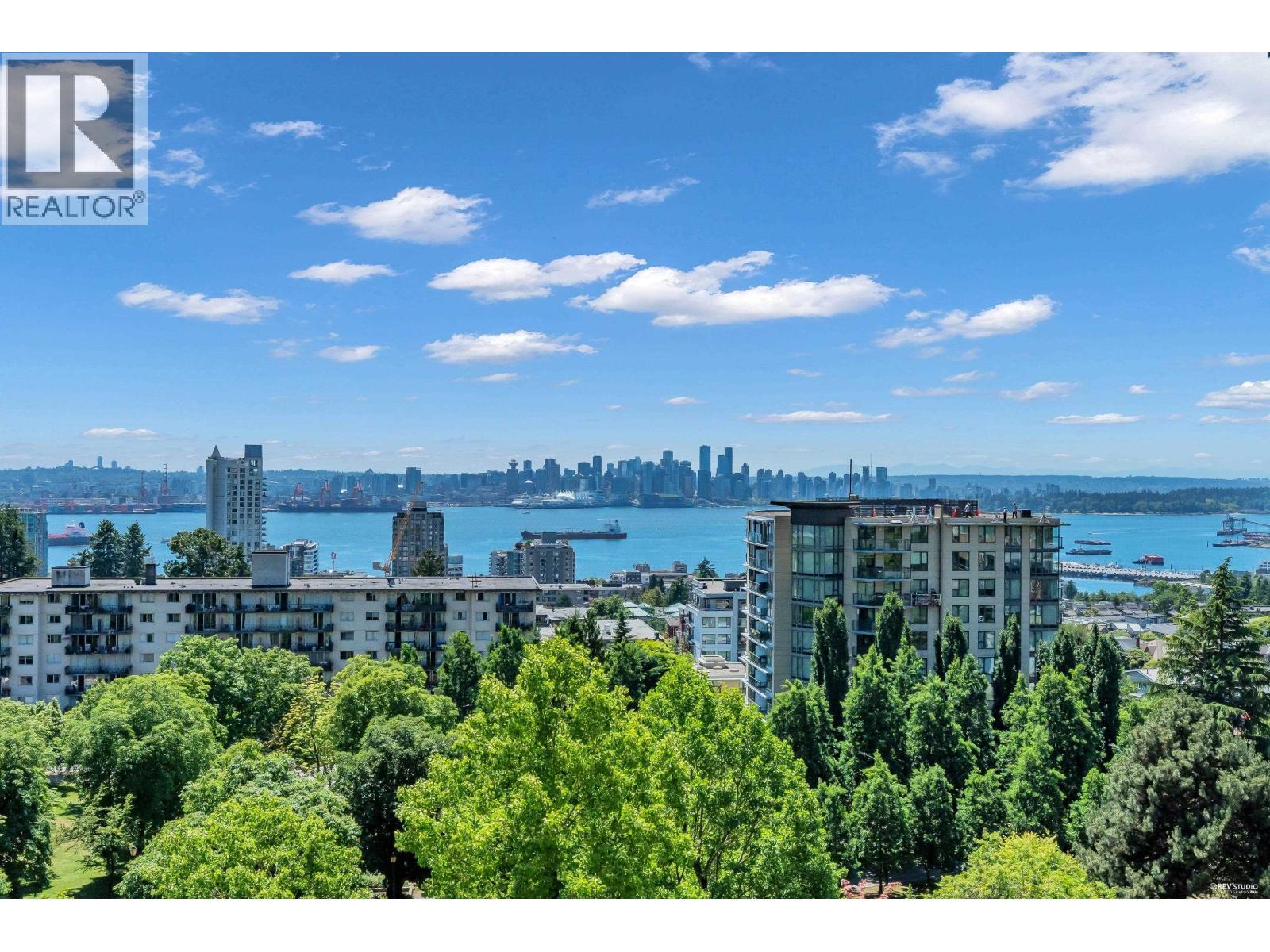 802 160 W Keith Road, North Vancouver