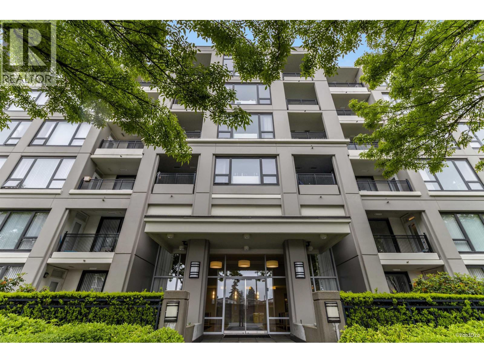 408 7138 Collier Street, Burnaby