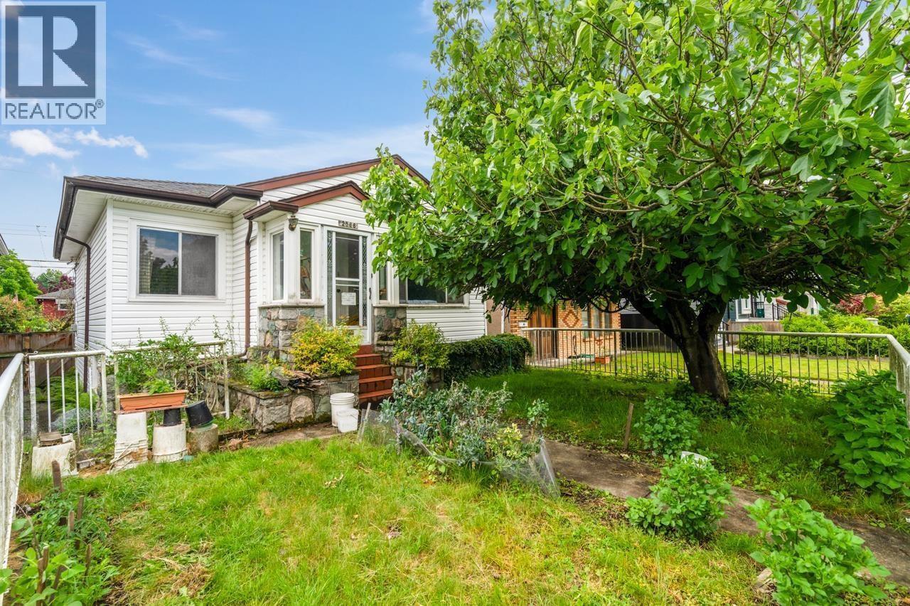 2566 Venables Street, Vancouver