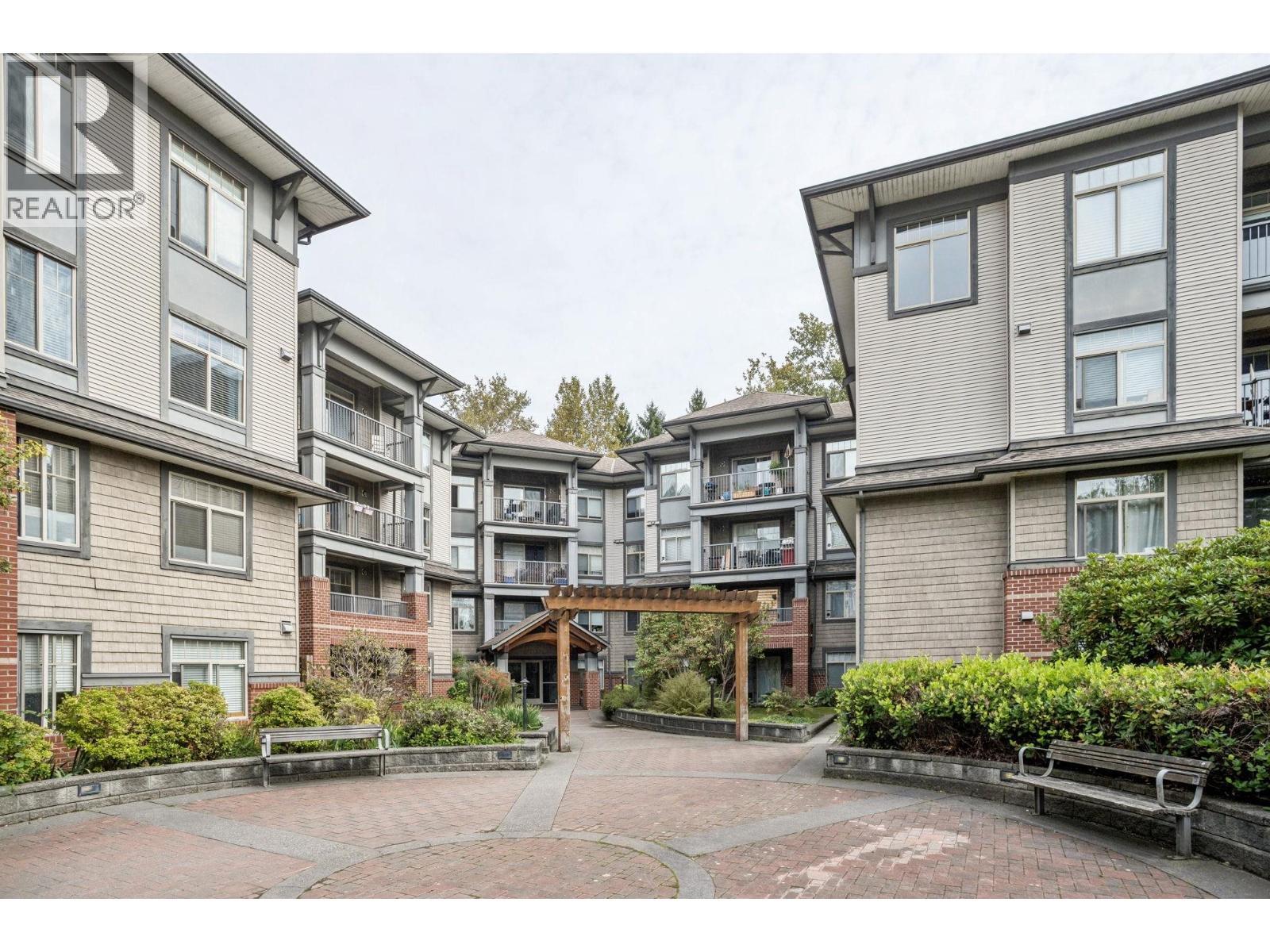 305 12020 207A Street, Maple Ridge