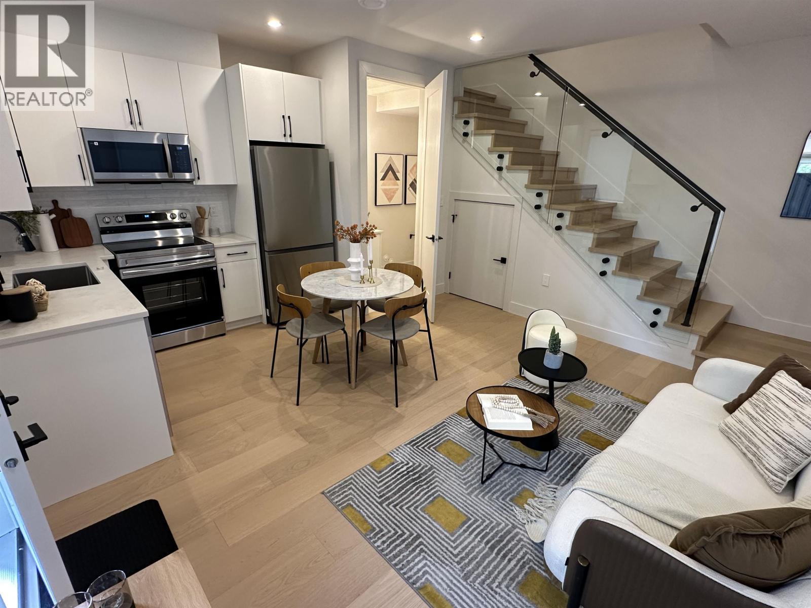 1 6898 Kerr Street, Vancouver
