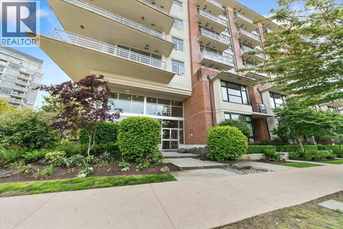 512 298 E 11TH Avenue, Vancouver