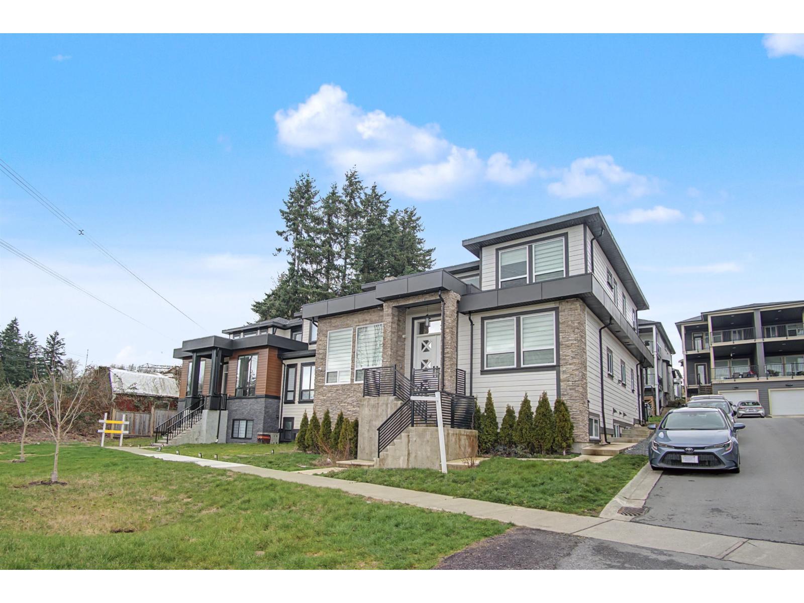 16685 15A Avenue, Surrey