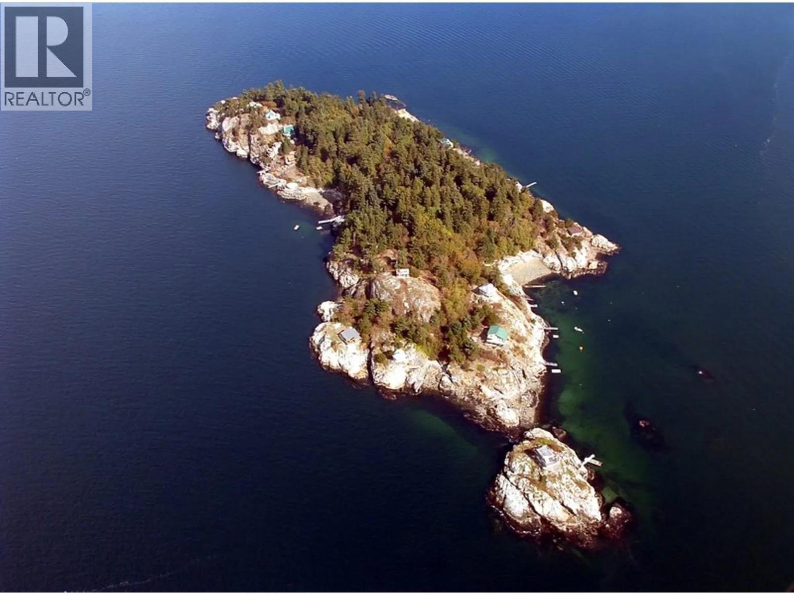 13 Passage Island, West Vancouver