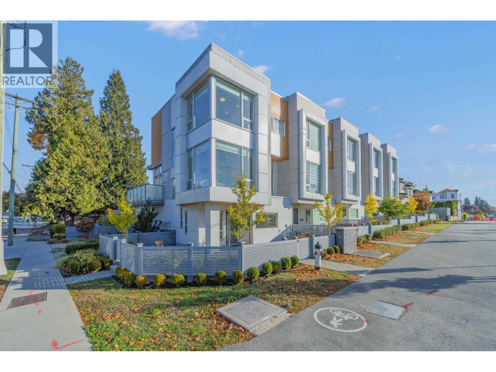 5601 Rumble Street, Burnaby