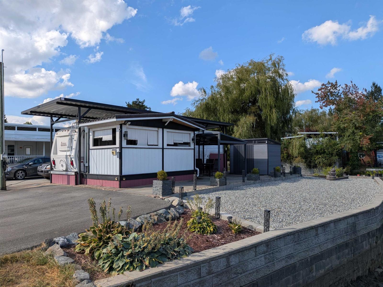 221 8400 Shook Road, Mission